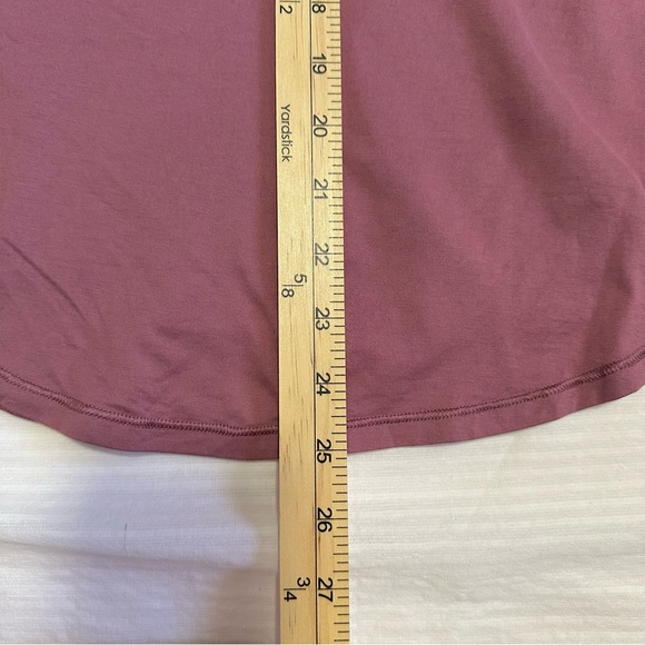 Lululemon Muscle Tank Like New (No Size Tag) - Picture 7 of 8